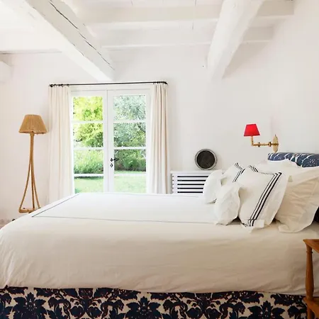 Saint-tropez Sleeps 10 Pool Air Con Wifi *