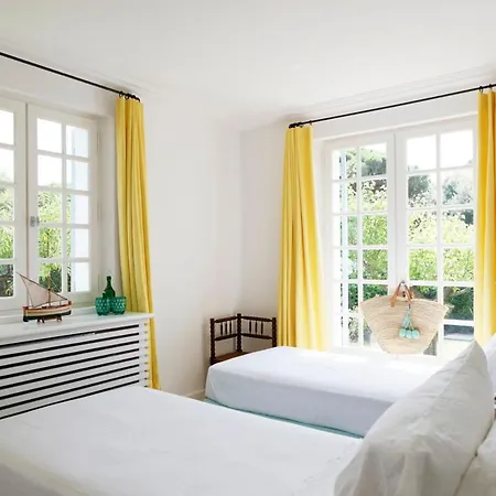 Saint-tropez Sleeps 10 Pool Air Con Wifi *