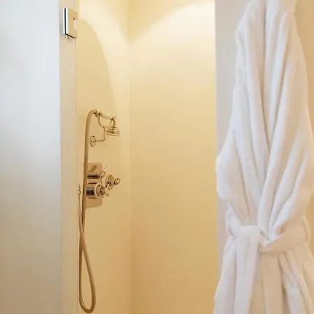 Saint-tropez Sleeps 10 Pool Air Con Wifi ヴィラ *